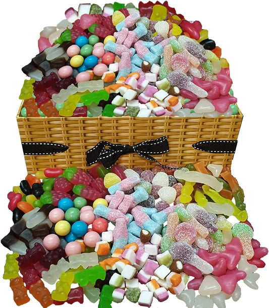 Big Retro Sweets Hamper of 1.1Kg- Sweets Treat for Birthdays, Christmas- Wine Gums, Jelly Beans, Cola Bottles, Fizzy Sweets etc.